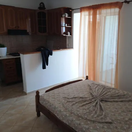 Stefaneli Apartment